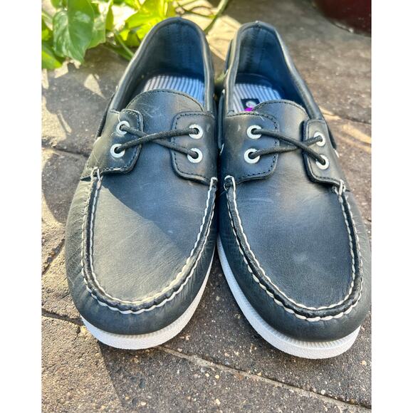 NWT Men's Sperry Topsider 2-eye navy casual boat shoes size 8.5 - Picture 2 of 5